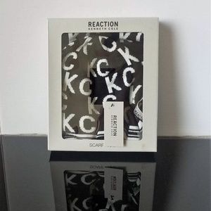 Kenneth Cole Reaction Scarf hat gift set NWT